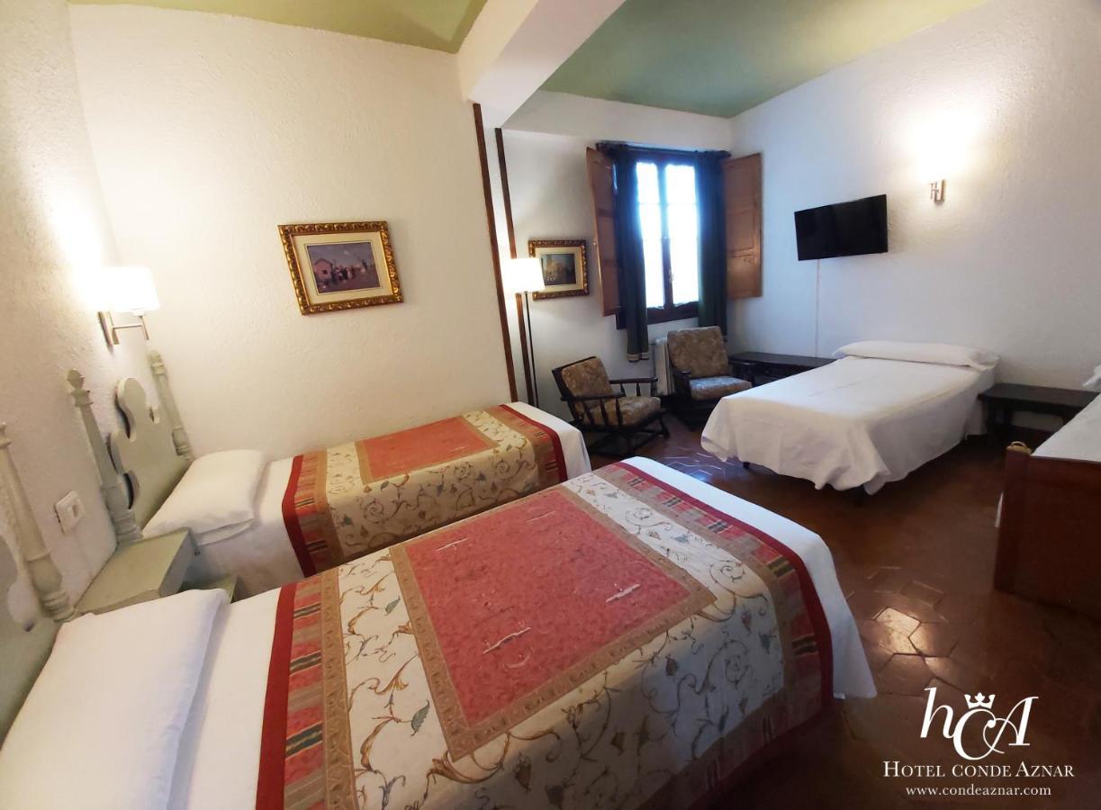 Conde Aznar Hotel Jaca Exterior photo