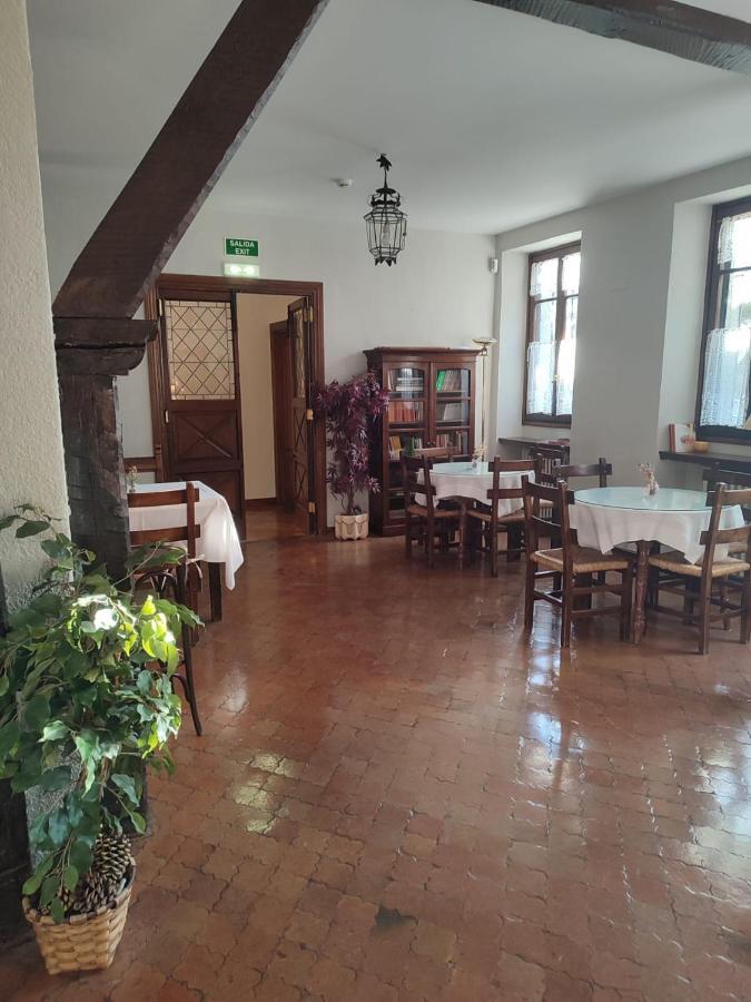 Conde Aznar Hotel Jaca Exterior photo