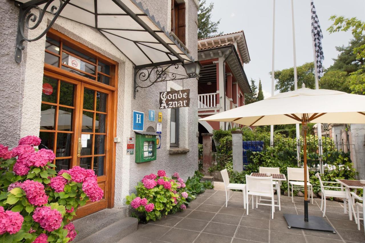 Conde Aznar Hotel Jaca Exterior photo