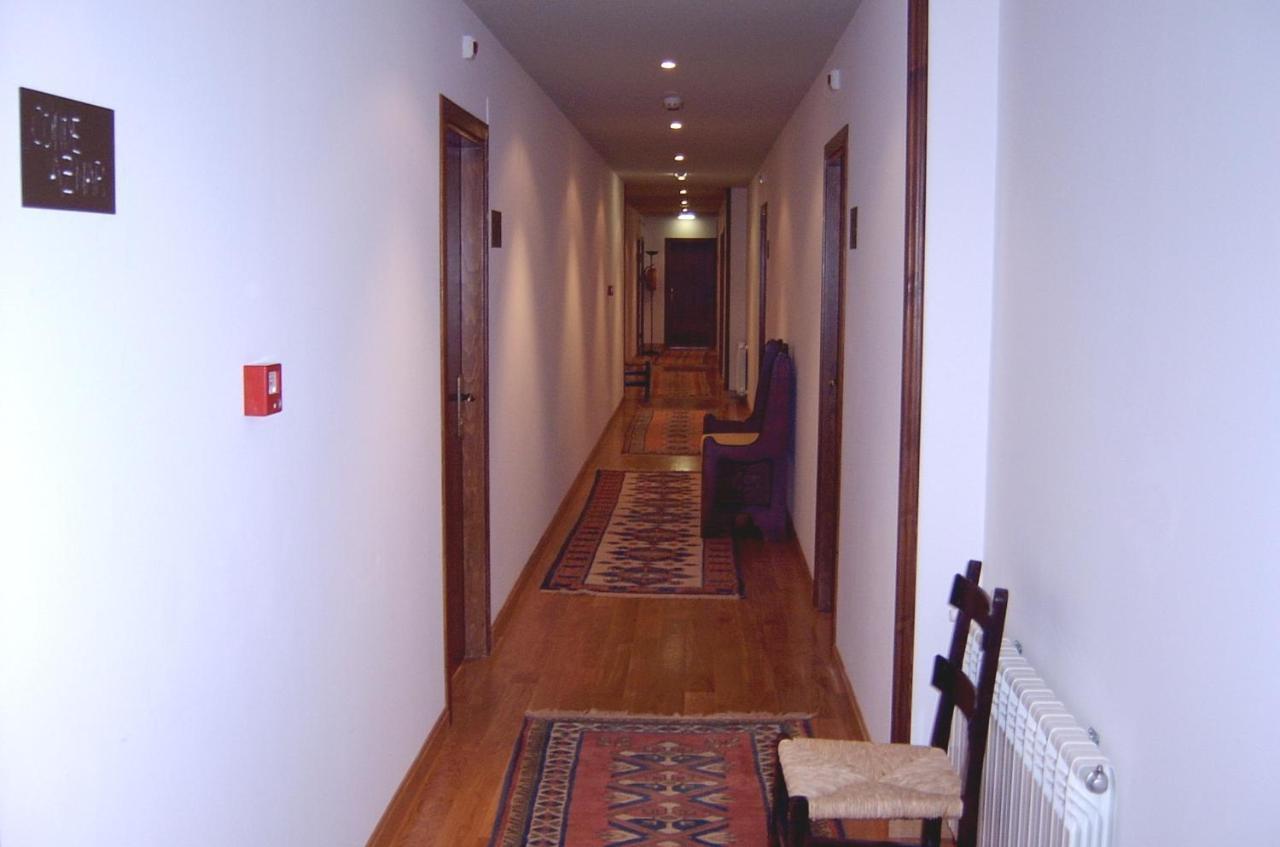 Conde Aznar Hotel Jaca Exterior photo